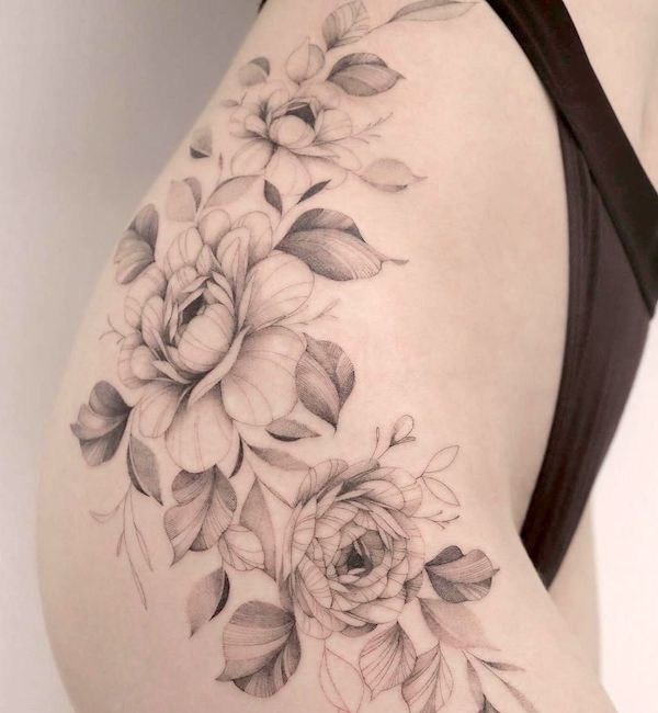 45 belas tatuagens de quadril para mulheres com significado