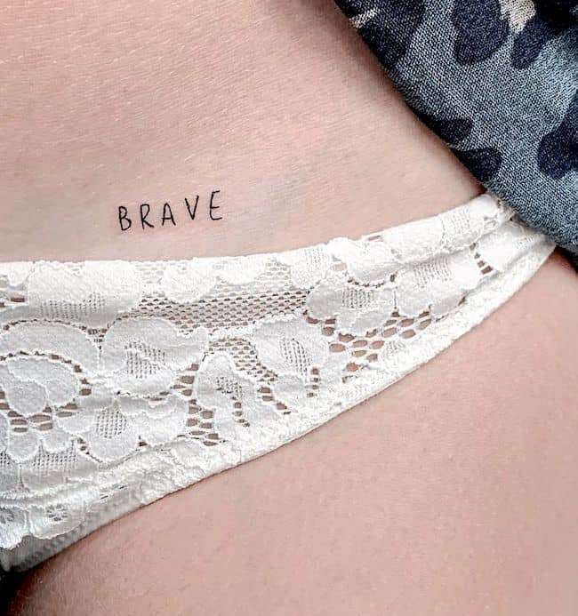 66 smysluplných jednoslovných tetování, která říkají milion věcí